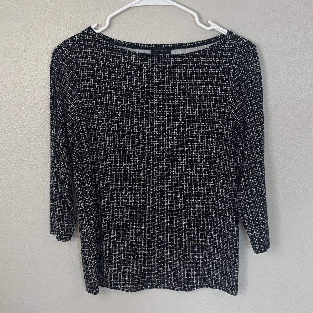 Ann Taylor Monochrome Textured Blouse -140sku